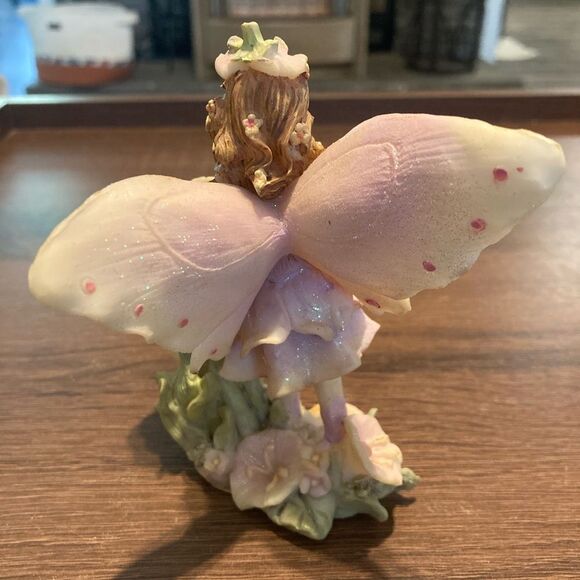 Fairy Resin Figurine 4-1/2” Tall - Picture 2 of 5